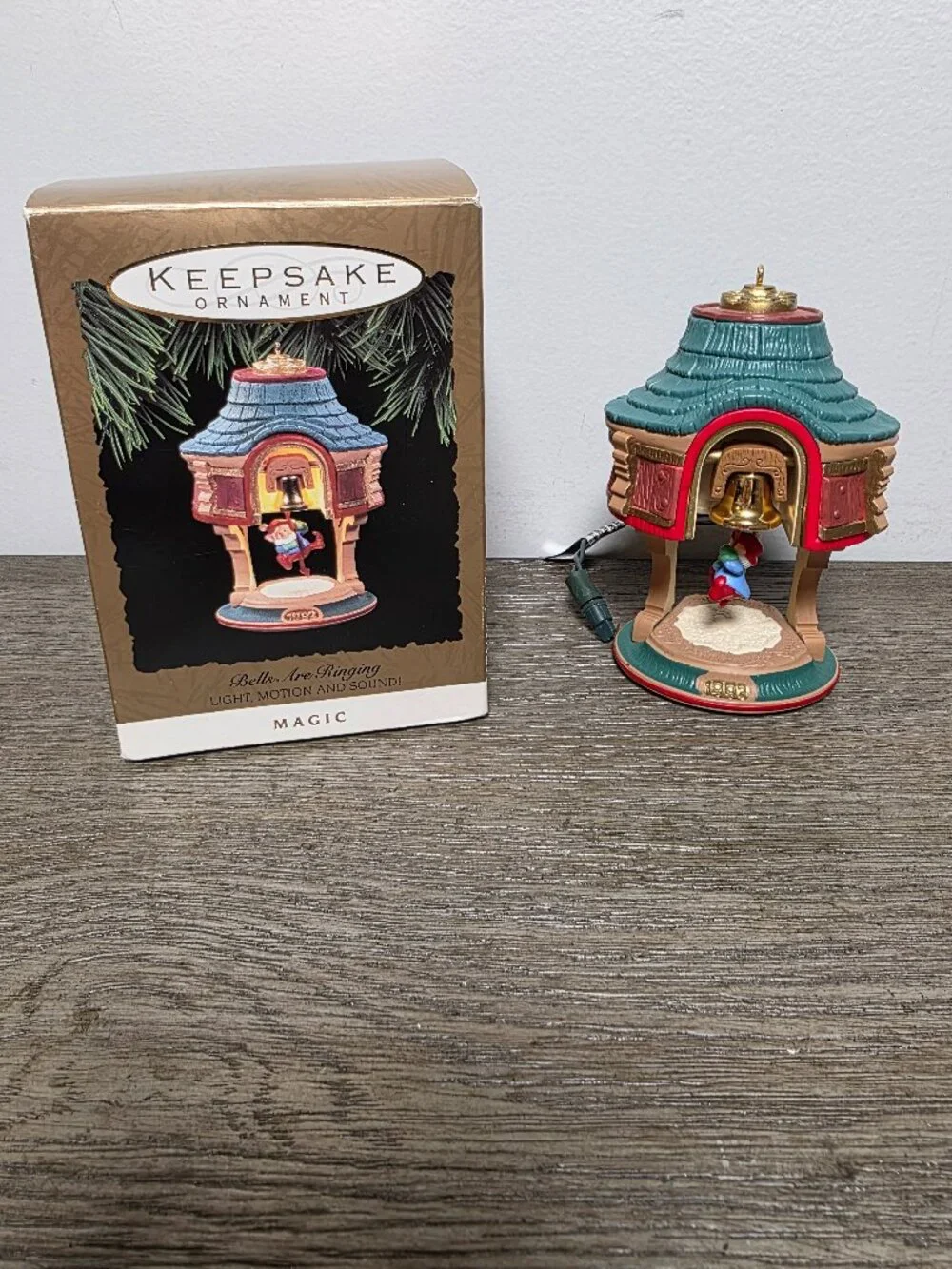 1993 Bells Are Ringing Hallmark Keepsake MAGIC Ornament NOT TESTED Christmas